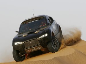 安卓汽车 SUV 三菱手机壁纸