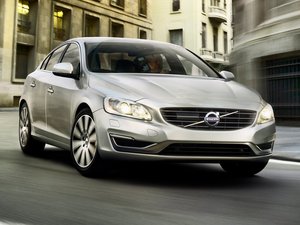 安卓汽车 轿跑 沃尔沃 s60手机壁纸