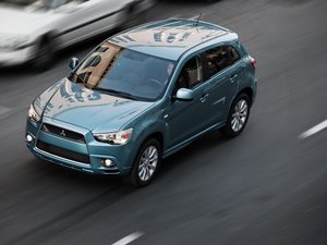 安卓Mitsubishi Outlander 三菱 欧蓝德 汽车 宽屏手机壁纸