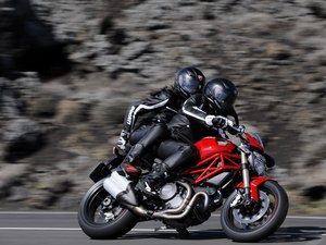 Ducati Monster EVO 杜卡迪 摩托车 宽屏