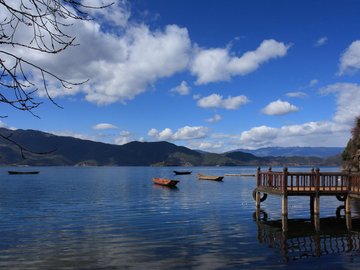 风景 自然风景 泸沽湖 蓝天白云 宽屏