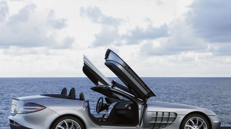 奔驰 SLR McLaren Roadster 汽车