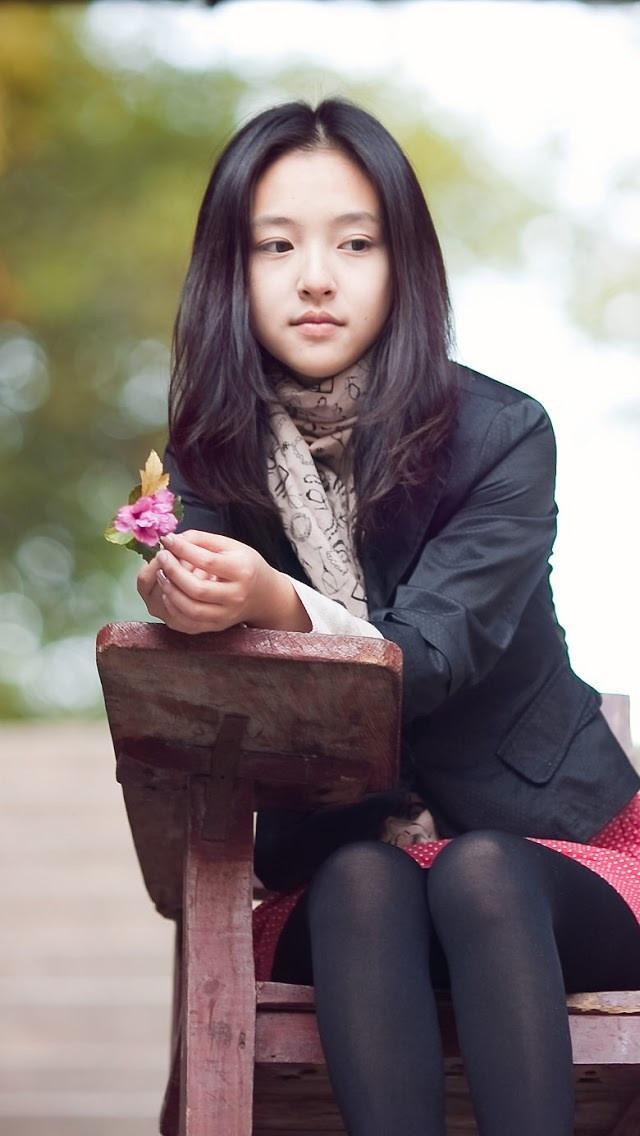 唯美清纯可爱美女写真动态壁纸,精选数张美丽的图片。应用个性化,可以简洁,美化你的桌面,给你不一样的感觉!设置你喜欢的动态, 有浪漫心形,泡泡,闪烁星星,浪漫星星,浪漫混搭,随你挑选喜欢的动态! 【更新内容】 版本号:1.0 语言:中文 超清纯可爱美女写真动态壁纸1.
