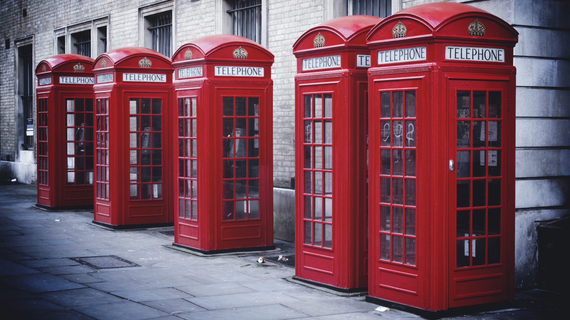 安卓手机风景 英国 伦敦 街头 电话亭高清壁纸免费下载
